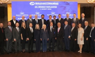 “Kadın varsa yarın vardır”