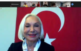 Kadın erkek demeden el birliğiyle çalışmak zorundayız