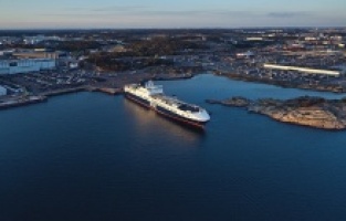 “Kadın İçin Taşıyoruz”