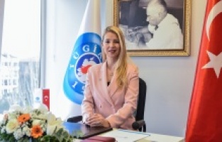 TÜGİAD’dın ilk kadın başkanı göreve başladı