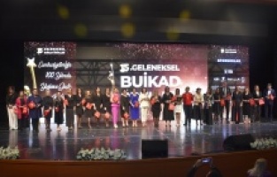 Yılın başarılı kadınları ödüllendirildi