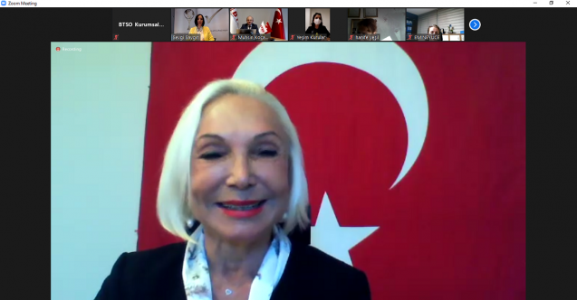 Kadın erkek demeden el birliğiyle çalışmak zorundayız